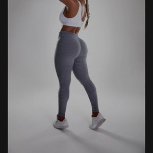 Tahira bykb leggings scrunch